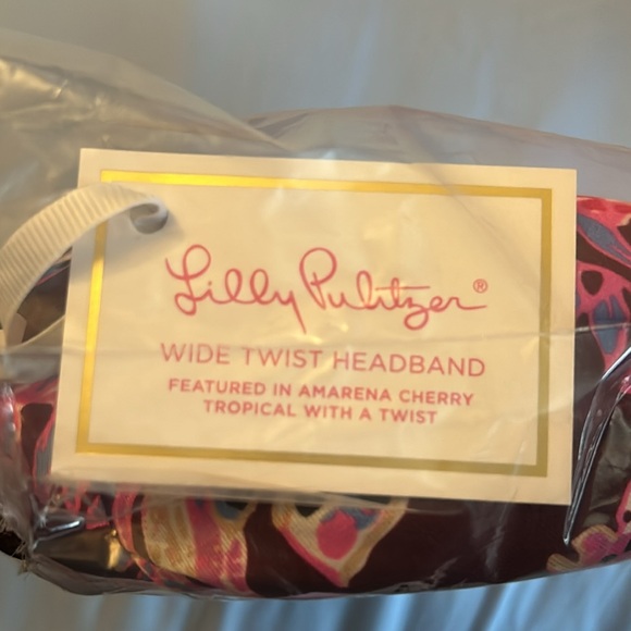 Lilly Pulitzer Wide Twist Headband in Amarena Cherry Tropical With a Twist - Picture 4 of 4